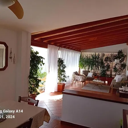 Дом отдыха Casa Del Sole Ла-Калетта